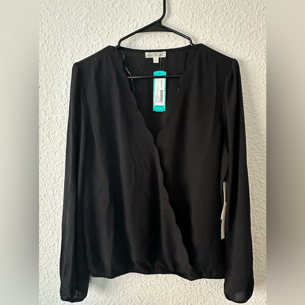 Nine Britton Ivana Scallop Detail Wrap Blouse M in Black